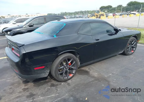 2022 Dodge Challenger Sxt z USA, uszkodzony, nr VIN 2C3CDZAG4NH109246
